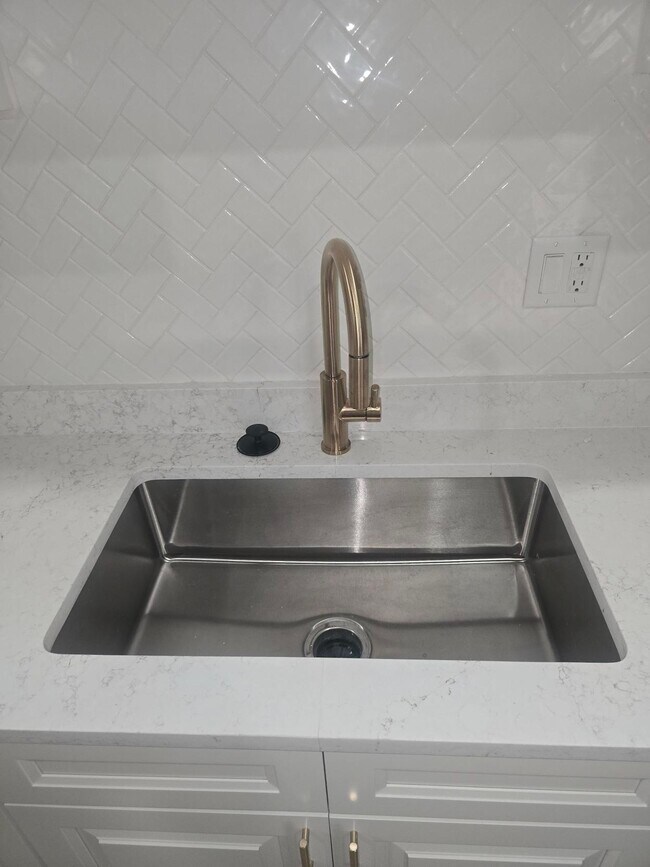 Foto del edificio - 2122 N Pine St