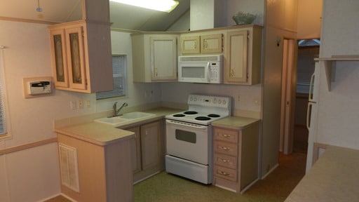 Building Photo - 1219 Thomas Dr