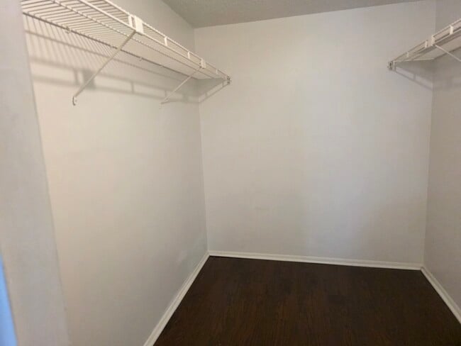 Foto del edificio - 605 N Keene Rd