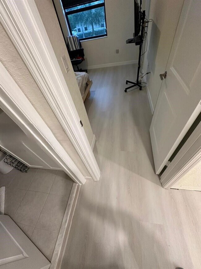 Foto del edificio - West 113th Street, Hialeah, FL 33018 - 3 BR 2.5 BA townhouse