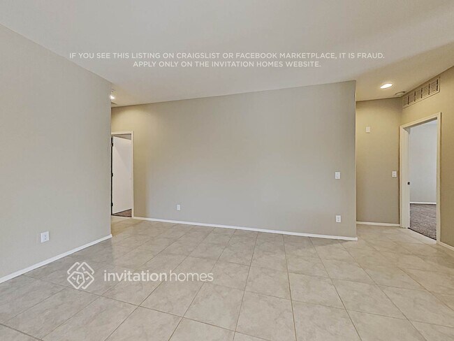 Foto del edificio - 13295 W Crocus Dr