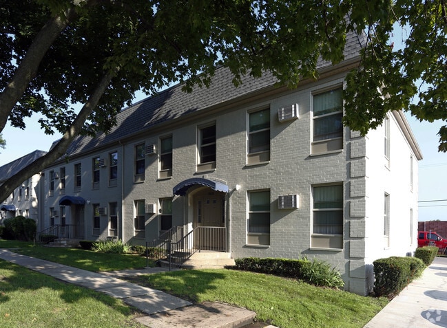 Hidden Pines Apartments Detroit Mi