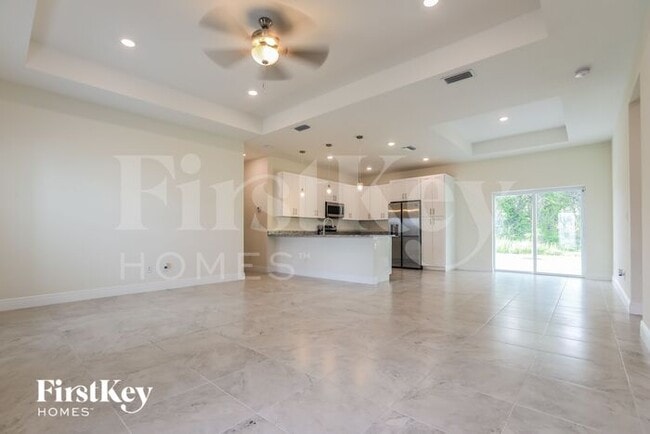 Building Photo - 4594 Flamlau Ave