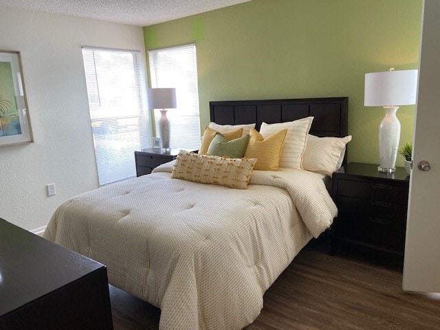 Building Photo - Lake in the Woods Apartments