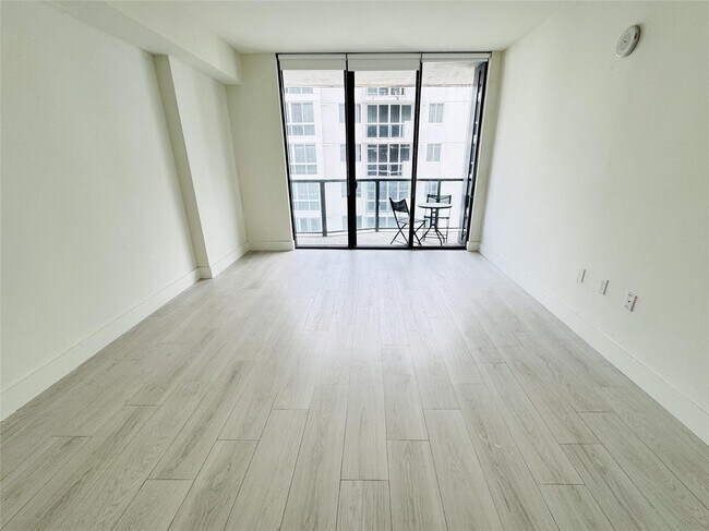 Foto del edificio - 201 SW 17th Rd