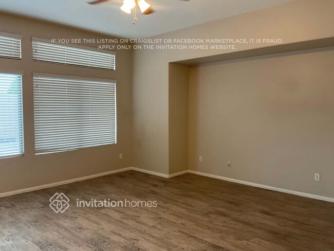 Building Photo - 7394 Longhorn Lodge Ave