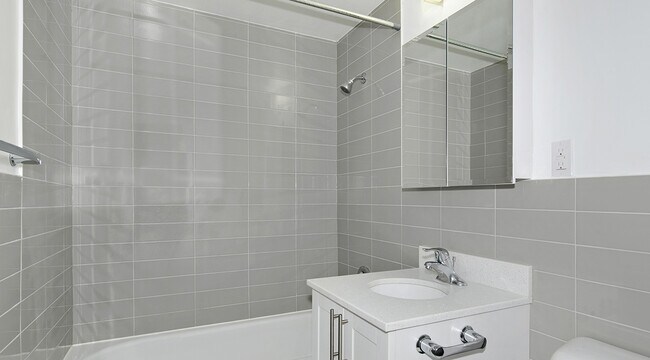 Building Photo - Avenue Park Apartments