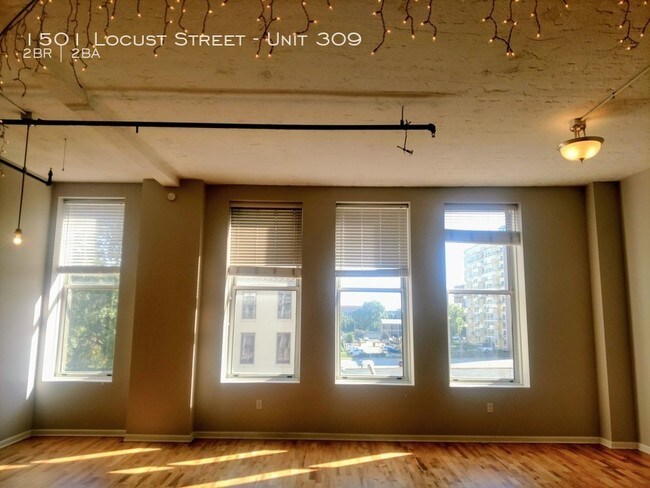 Building Photo - 1501 Locust St