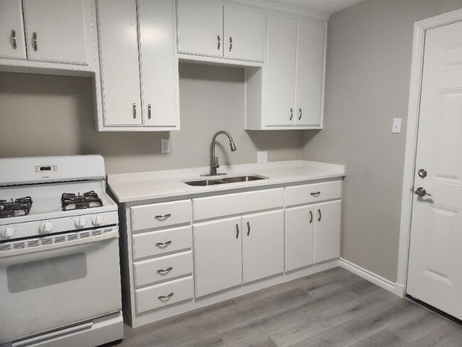 Foto del edificio - 4112 S Tyler St