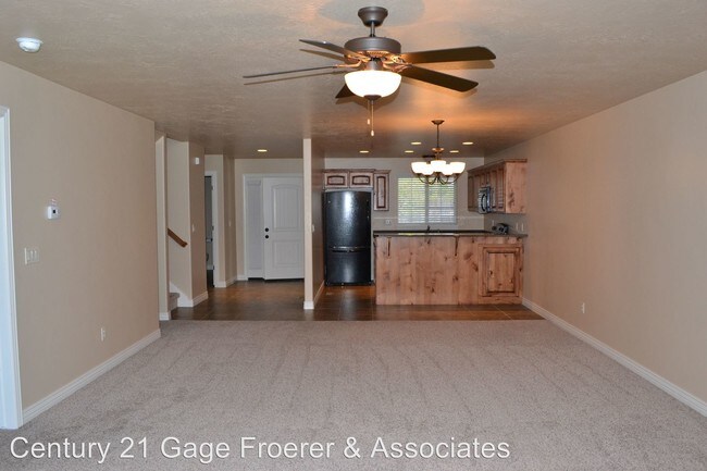 Foto del edificio - 747 N 4400 W