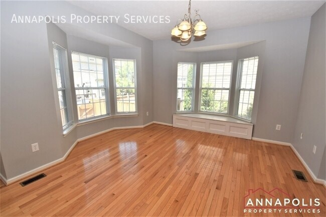 Building Photo - 2426 knapps way