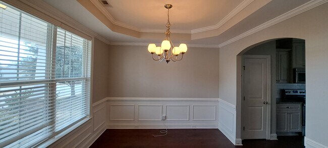 Building Photo - 259 Crown Heights Way