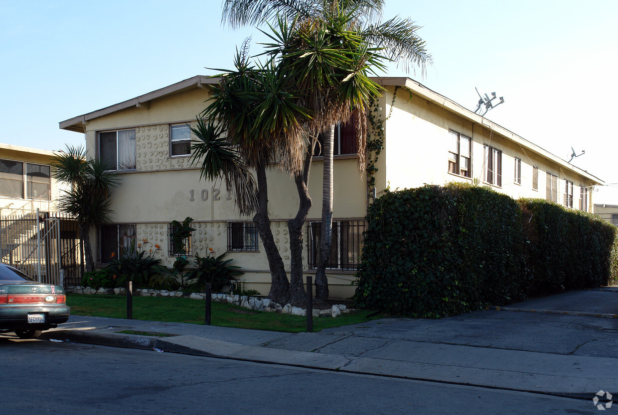 Building Photo - 10212-10214 Felton Ave