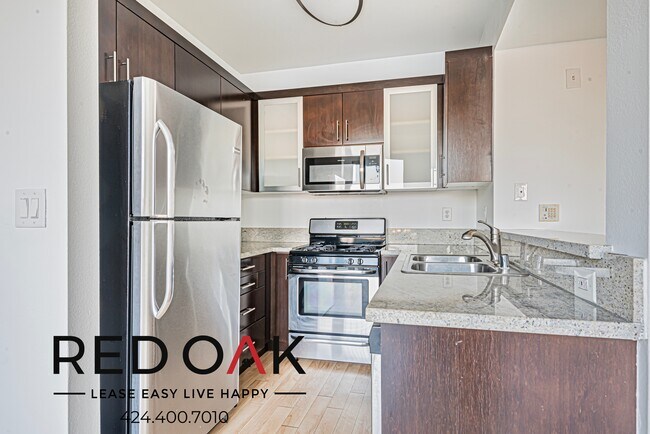 Foto del edificio - ~1 Month FREE~ Gorgeous One Bedroom with C...