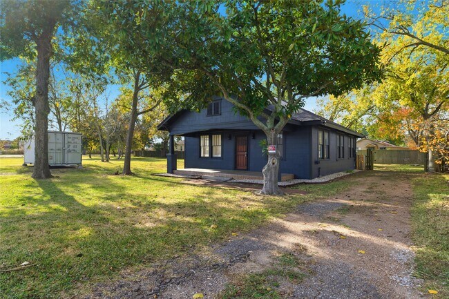 Foto del edificio - 3808 State Hwy 3