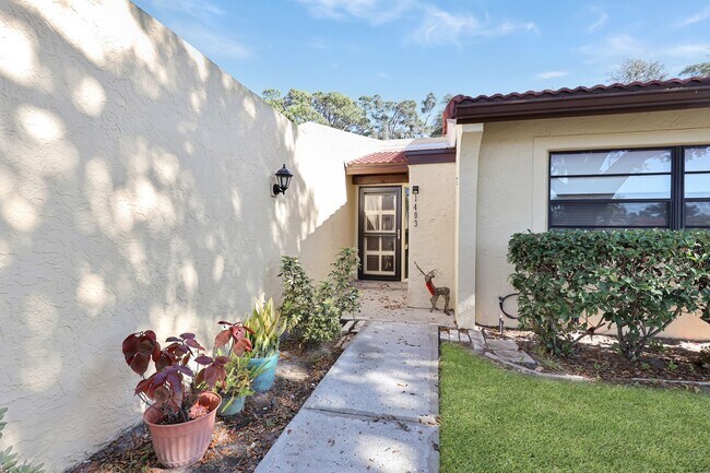 Foto del edificio - Updated 1 Bed 1 Bath In Meadow Croft In Bardenton!!