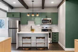 Building Photo - Trailgrove Apartments