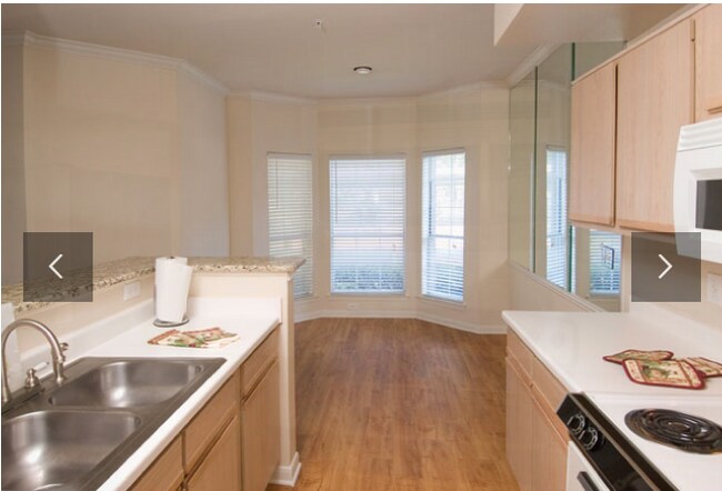 Building Photo - 2200 Panther Trail