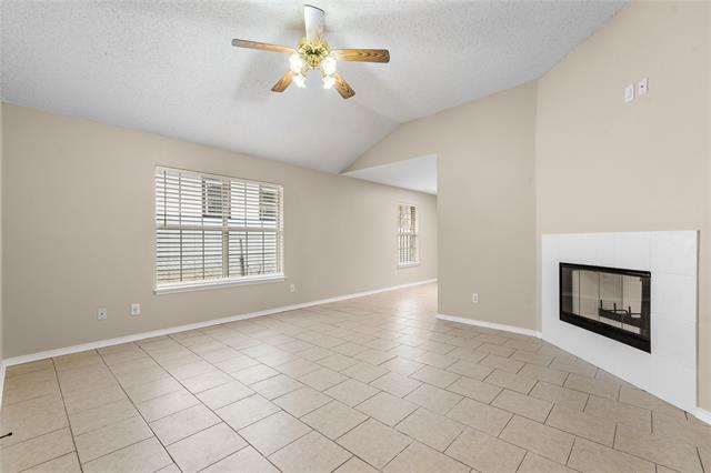 Building Photo - 1035 N Ravinia Dr