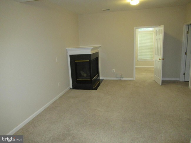 Foto del edificio - 6703 Lucas Point Loop