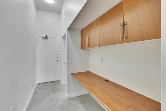 Foto del edificio - 2235 E 6th St