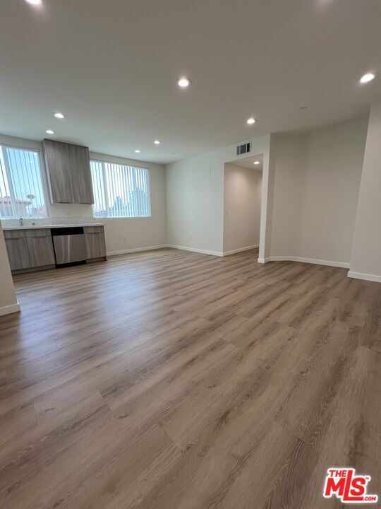 8827 Van Nuys Blvd Unit 104, Los Angeles, CA 91402 Condo for Rent in