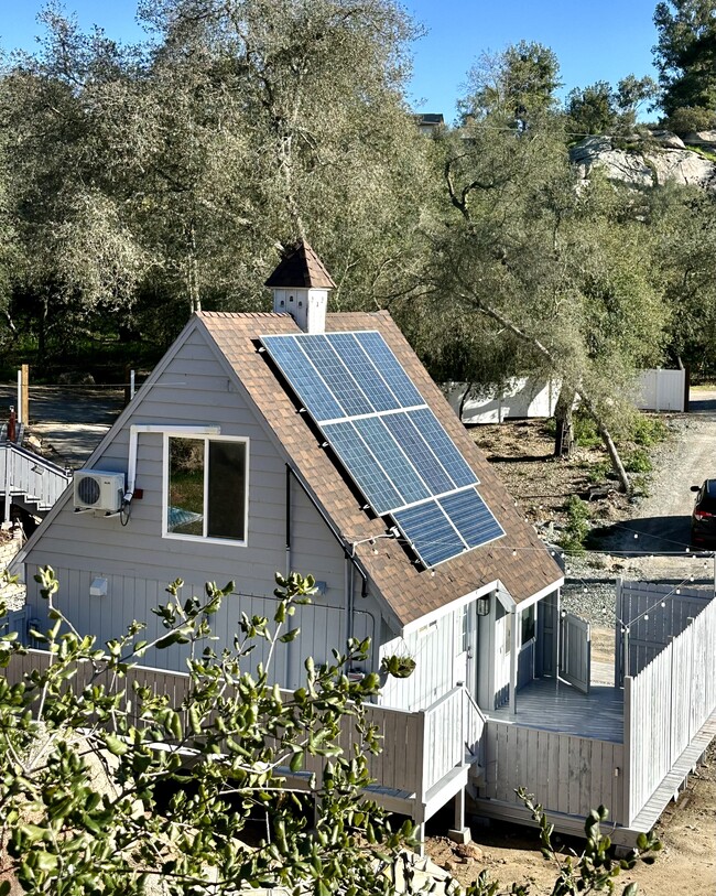 Building Photo - 38374 Rainbow Heights Pl