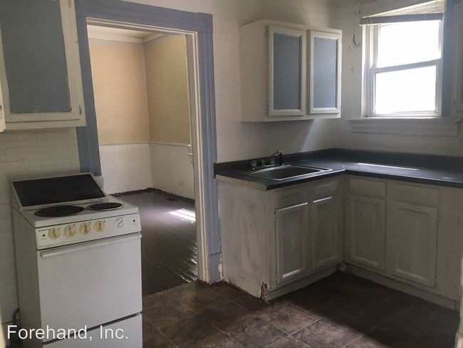 Building Photo - 1 br, 1 bath House - 351 MAIN ST