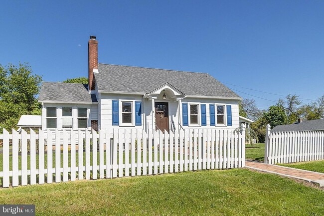 Building Photo - 5 S Main St