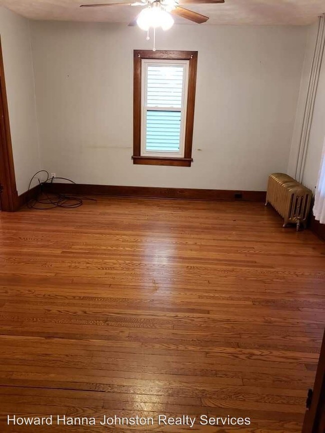 Building Photo - 3 br, 1.5 bath House - 1614 Crawford Ave