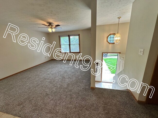 Foto del edificio - 3 Bed 2 Bath Home
