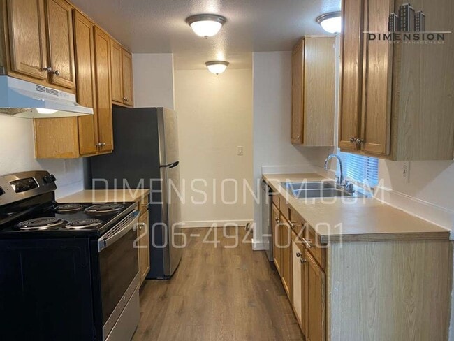 Building Photo - FC 1726-1728 112th Tacoma
