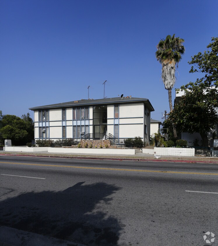 Foto del edificio - 871 S Wilton Pl