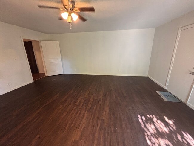 Building Photo - Tulsa Single Family Home for Rent 3 beds 2 bath