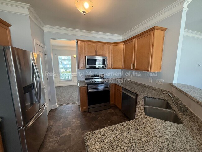 Foto del edificio - 2211 Talon Dr