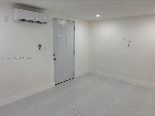 Building Photo - 3020 NW 161st St