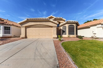 Building Photo - 1180 W Jeanine Dr