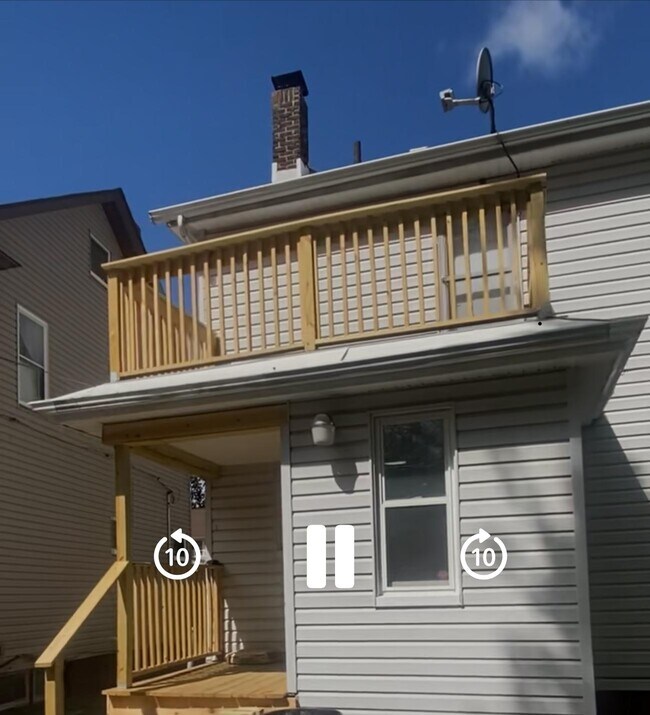 Foto del edificio - 847 Caledonia Ave