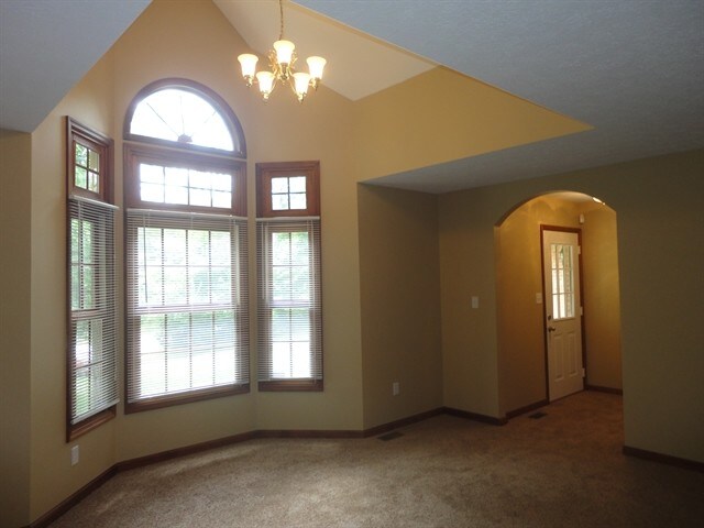 Building Photo - 4919 Old Springfield Road