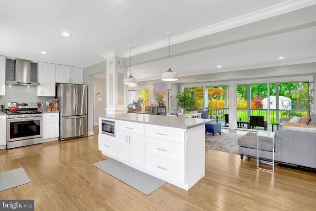 Foto del edificio - 3405 Sharon Chapel Rd