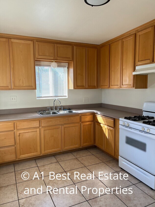 Foto principal - 3736 Patterson Rd