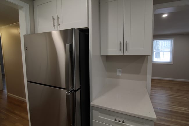 Building Photo - 63 Newton St