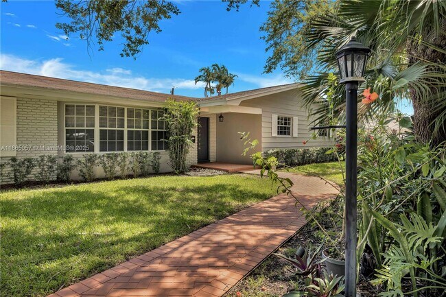 Building Photo - 8261 SW 165th Terrace