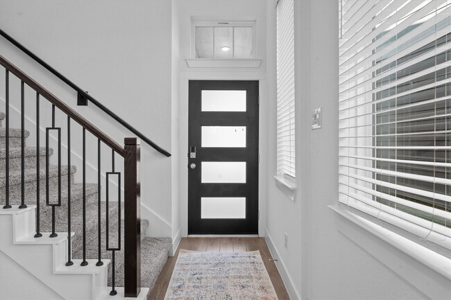 Building Photo - 120 Red Cascade Trl