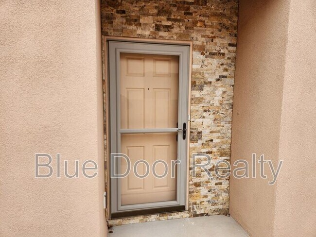 Building Photo - 4441 Sunflower Ct SE