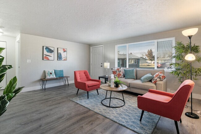 Building Photo - 1411 Missoula A Nampa