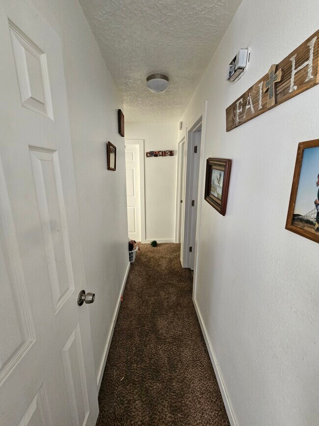 Sala - 101 Spencer Creek Rd