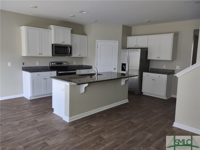 Building Photo - 378 Hogan Dr