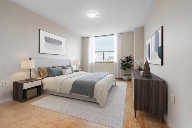 Building Photo - 95 Ridout Street South