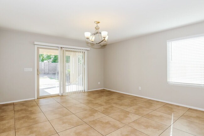 Foto del edificio - 38021 N Carolina Ave